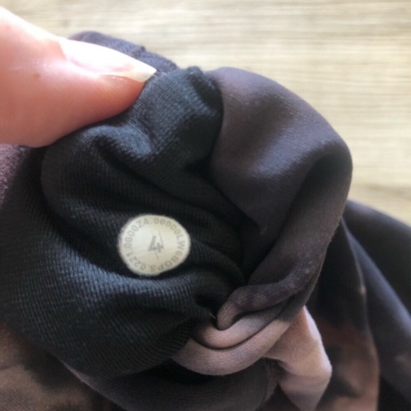 BUNDLE DEAL!! Two Lululemon Crops - Picture 7 of 14